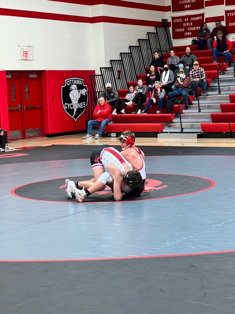 boys wrestling 