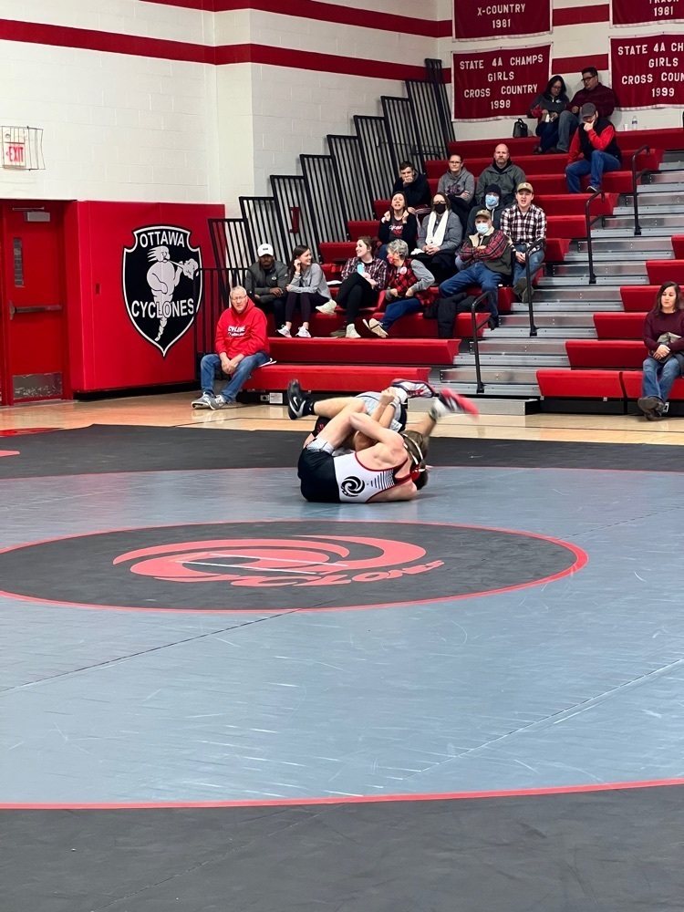boys wrestling 