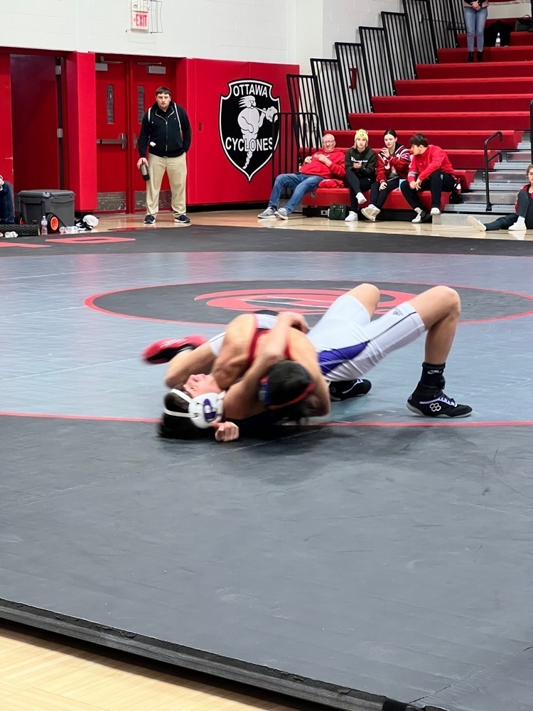 boys wrestling 