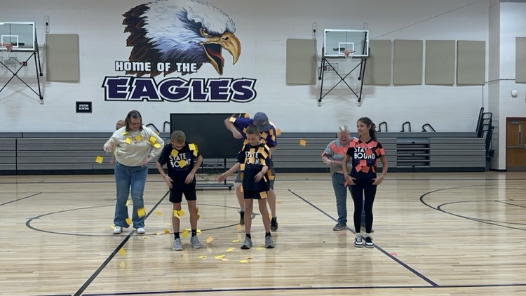 minute to win it - shake it off post it notes