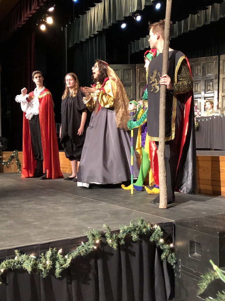 Madrigal performers entertained the audience this weekend.