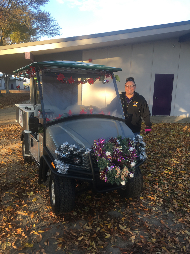 Monique Marquez and the new food cart at OHS