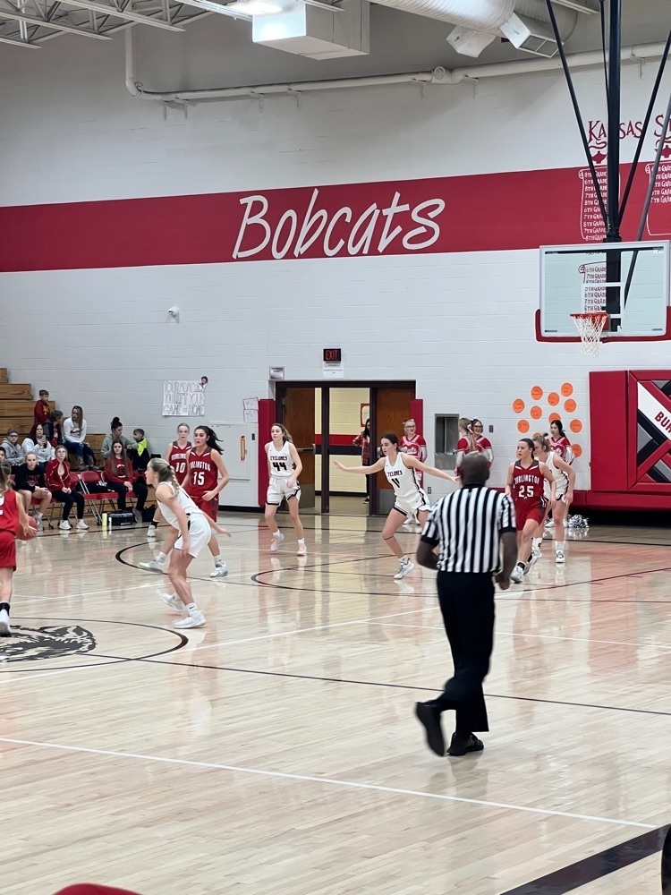 girls playing basketball