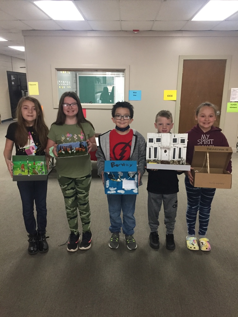 3rd grade students in Mrs. Proctors class created dioramas to participate in the Will Rogers Memorial Museum's Annual Diorama Contest!   Students were challenged to build a diorama that represented a part of Will Rogers life. These dioramas will be on display at the Will Rogers Memorial Museum through the month of February, where you can vote on your favorites!  #CPSZEBRAPRIDE