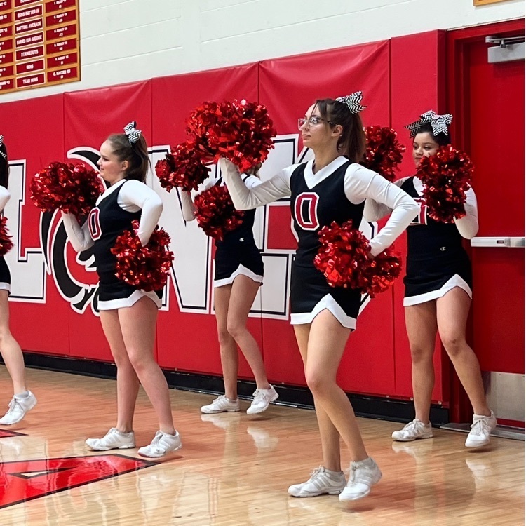 girls cheering