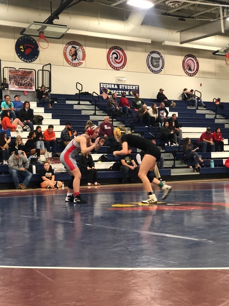 girls wrestling