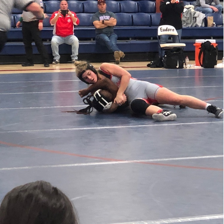 girls wrestling