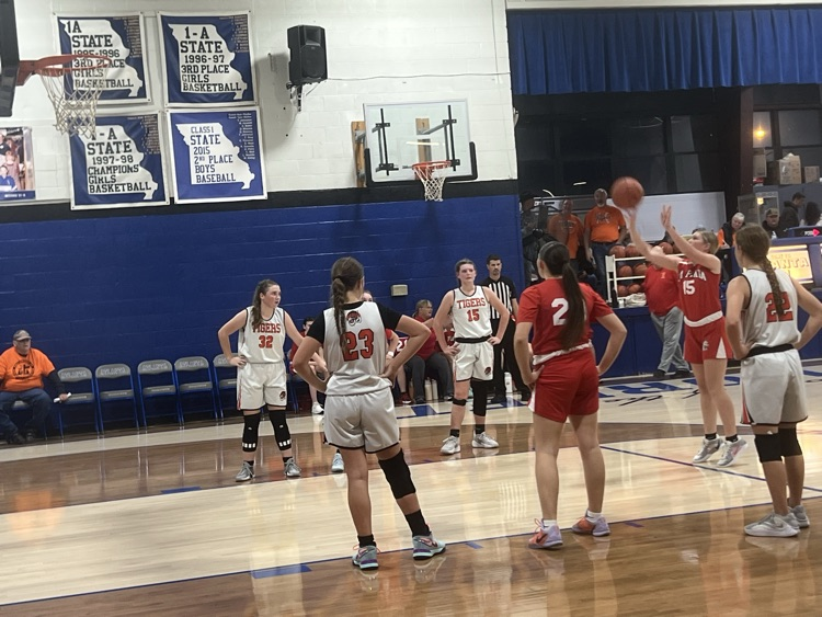 Bulldogs Play vs Brashear!