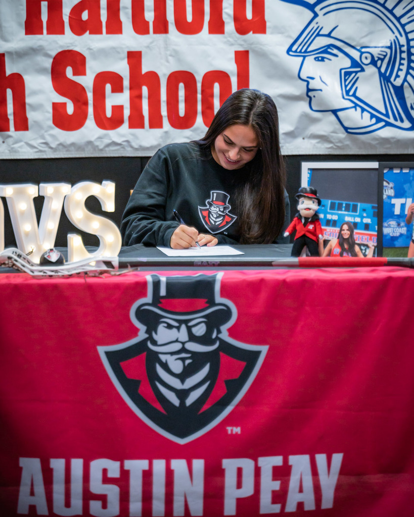 Natalia Viola Austin Peay Div 1 Signing