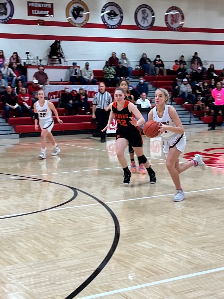 girls playing basketball