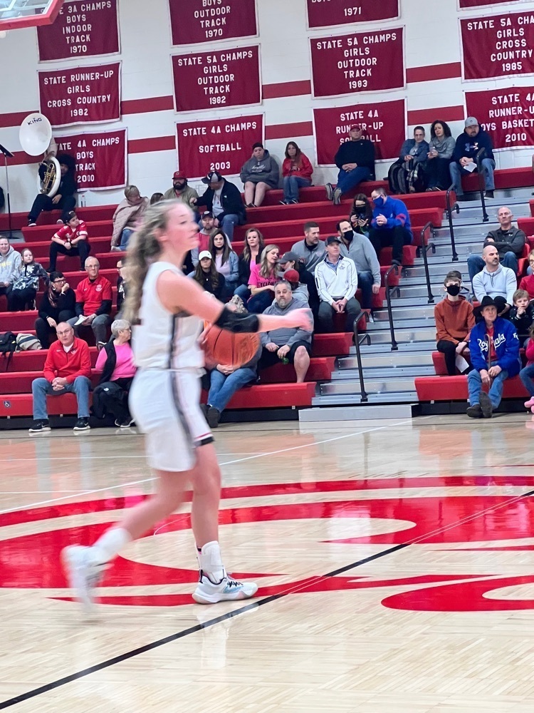 girls playing basketball