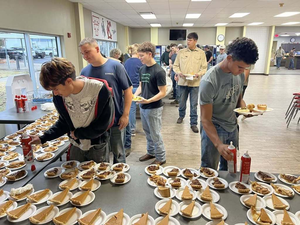 587780956_1429583582504750_3981407619409567338_n