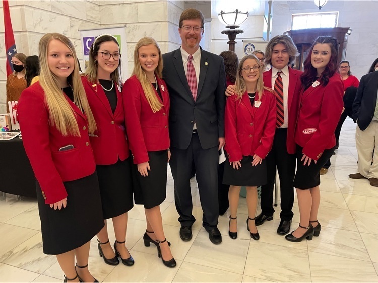 State FCCLA Officers with Secretary Keys