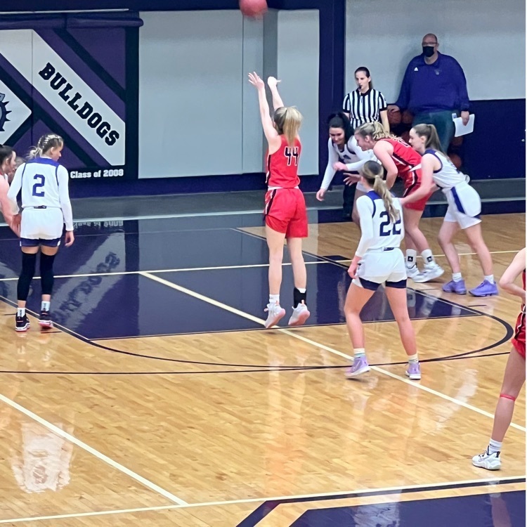 girls playing basketball 