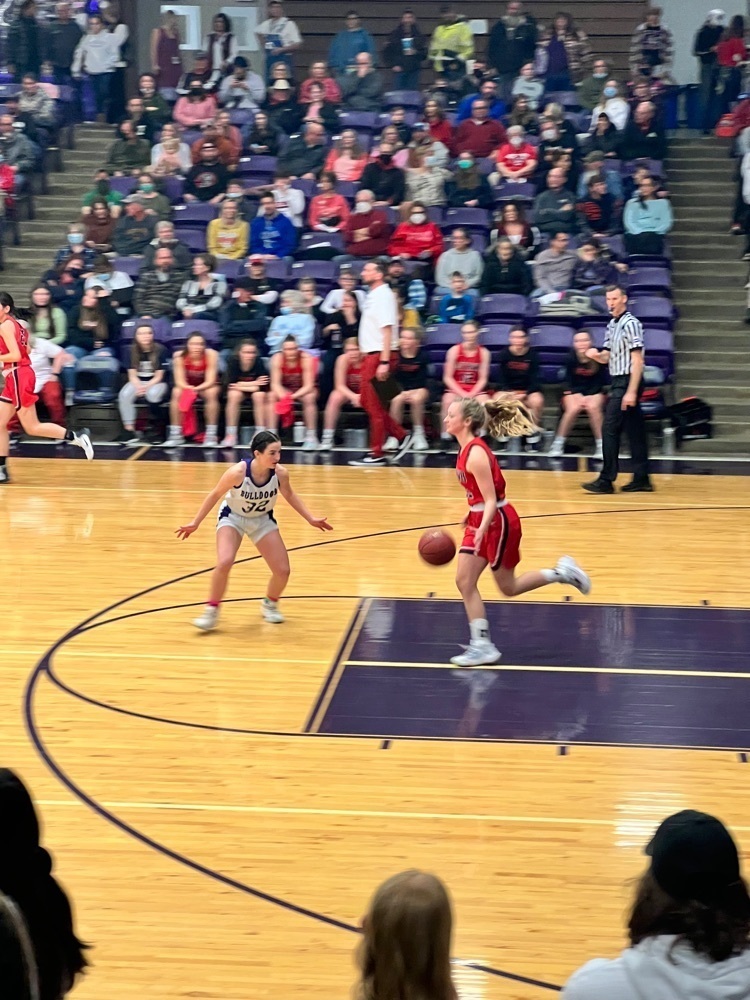 girls playing basketball 