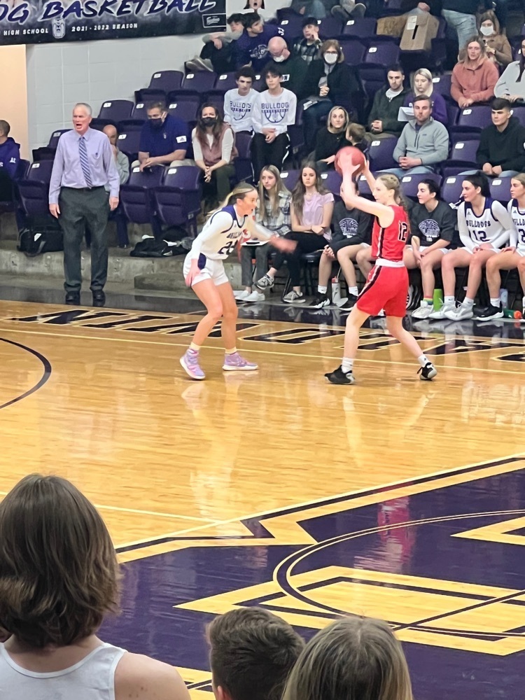 girls playing basketball 