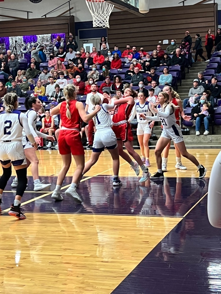 girls playing basketball 