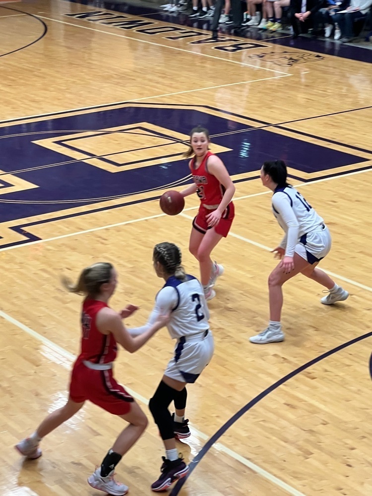 girls playing basketball 