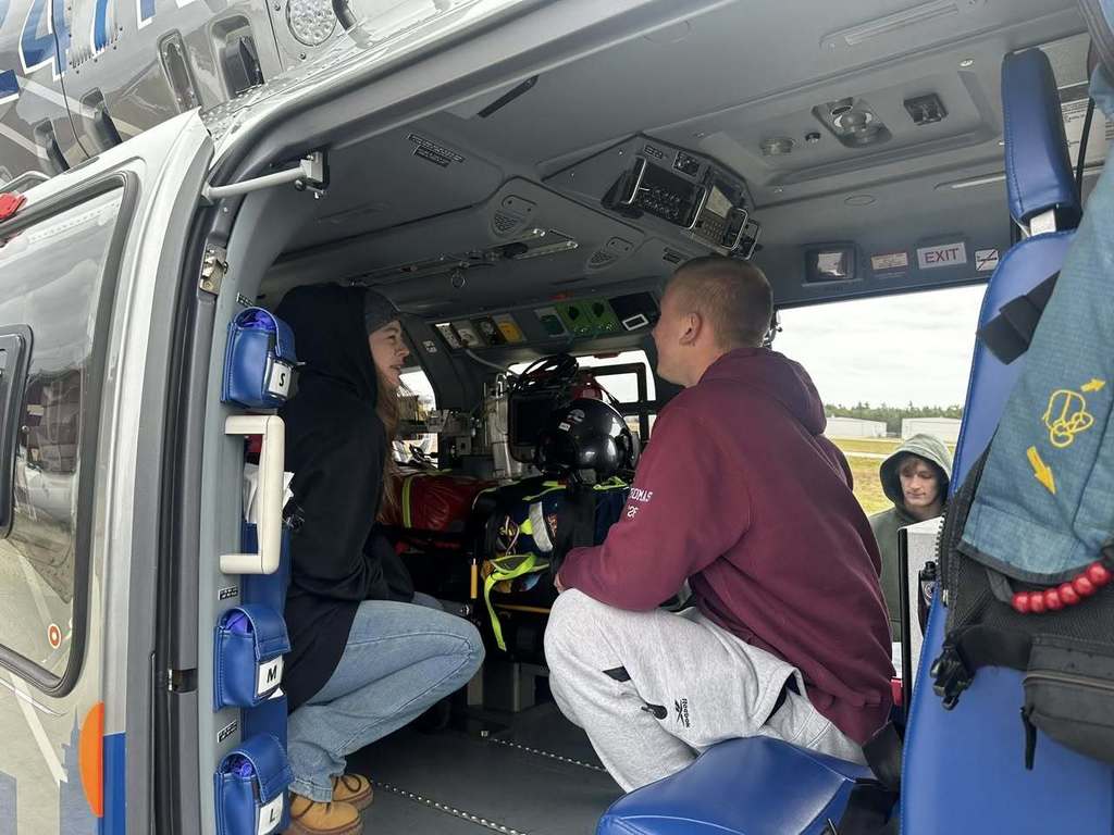 Carver EMS and Fire HS Interns at Boston Med Flight Carver Fire Department Thank you to Boston MedFlight for hosting!