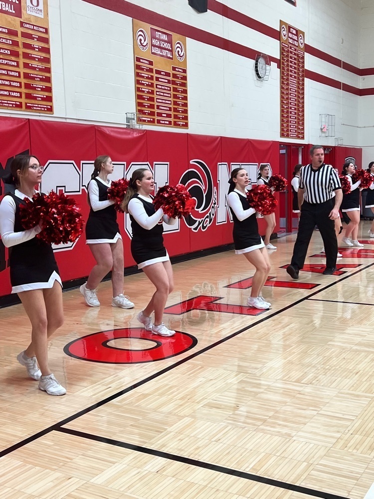 girls cheering