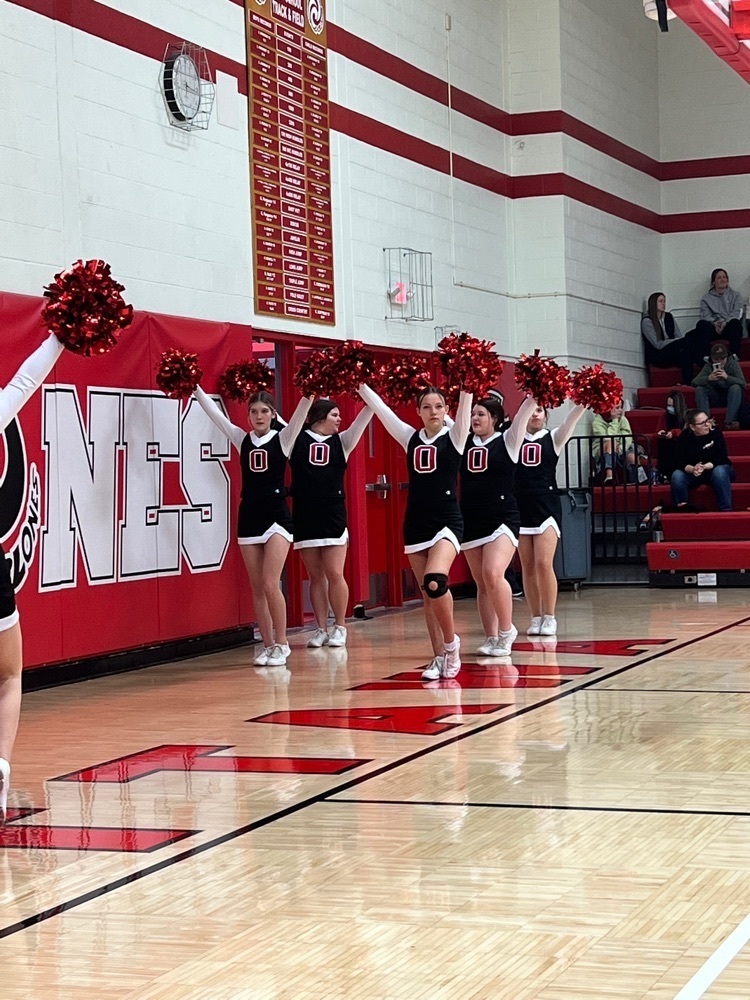 girls cheering