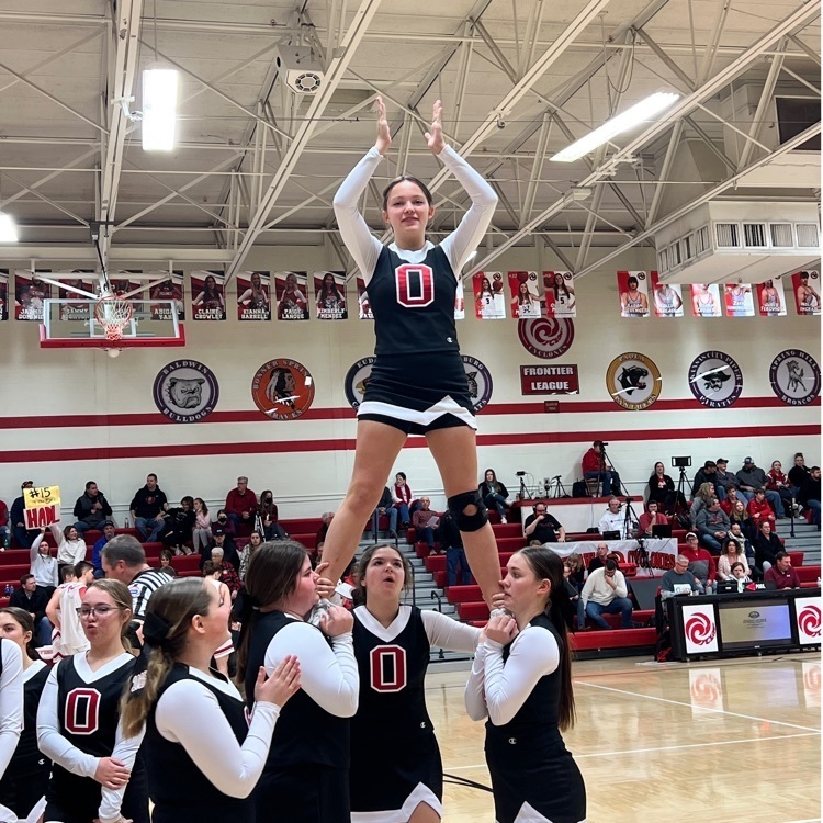 girls cheering!