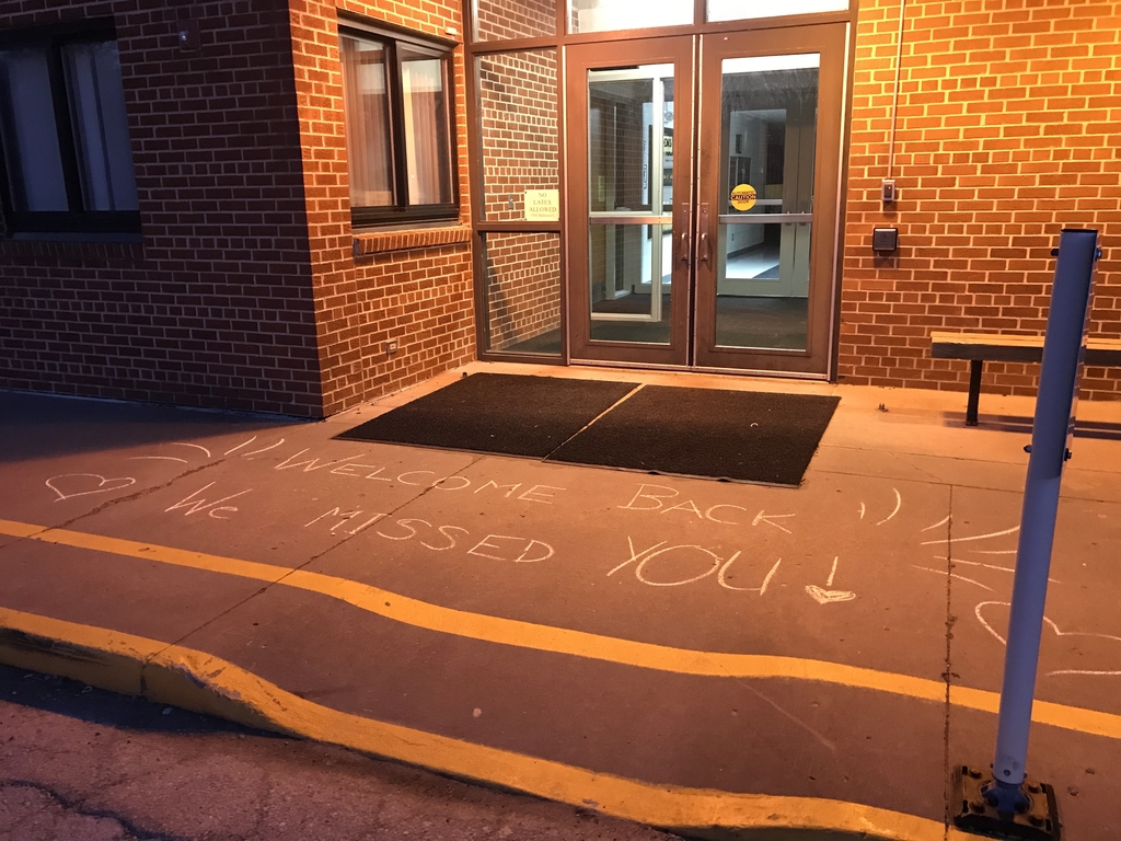 Yesterday students found this welcome Surprise & Delight Chalk Talk Greeting @ MP East! #mphawks