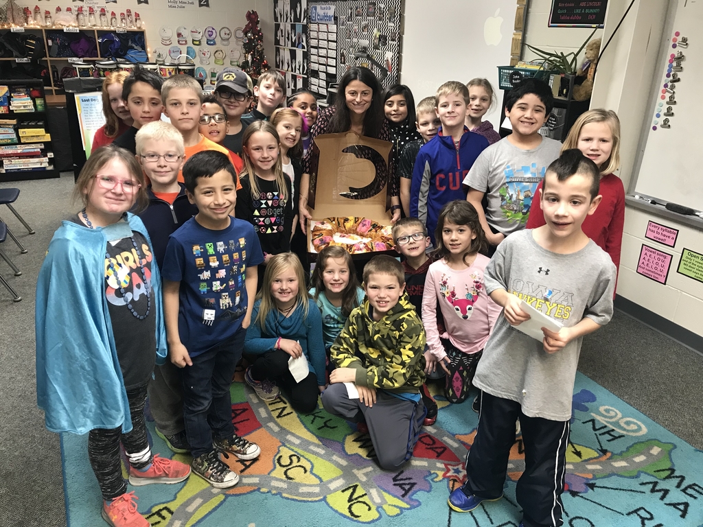 MP East Spanish Teacher, Mrs. Beachy, shares Roscas de Reyes with the students as they celebrate the 3 Kings Day in Mexico. ❤️#mphawks