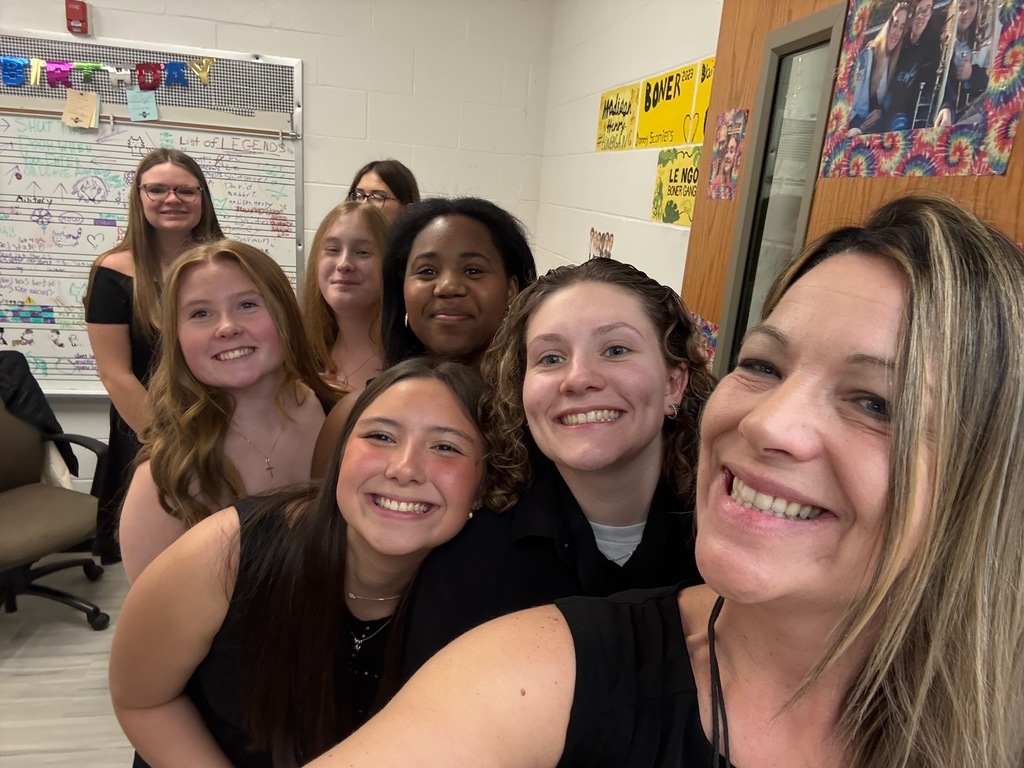 Elmira High School Music Students and Ms. Henry, Director