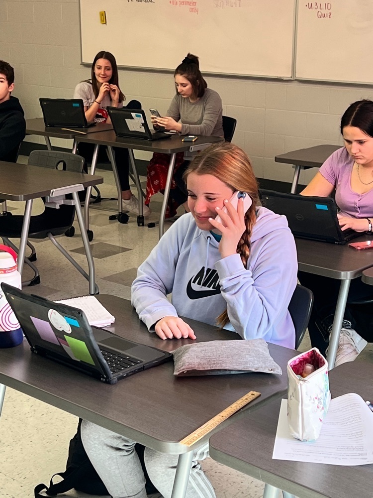 students calling parents 