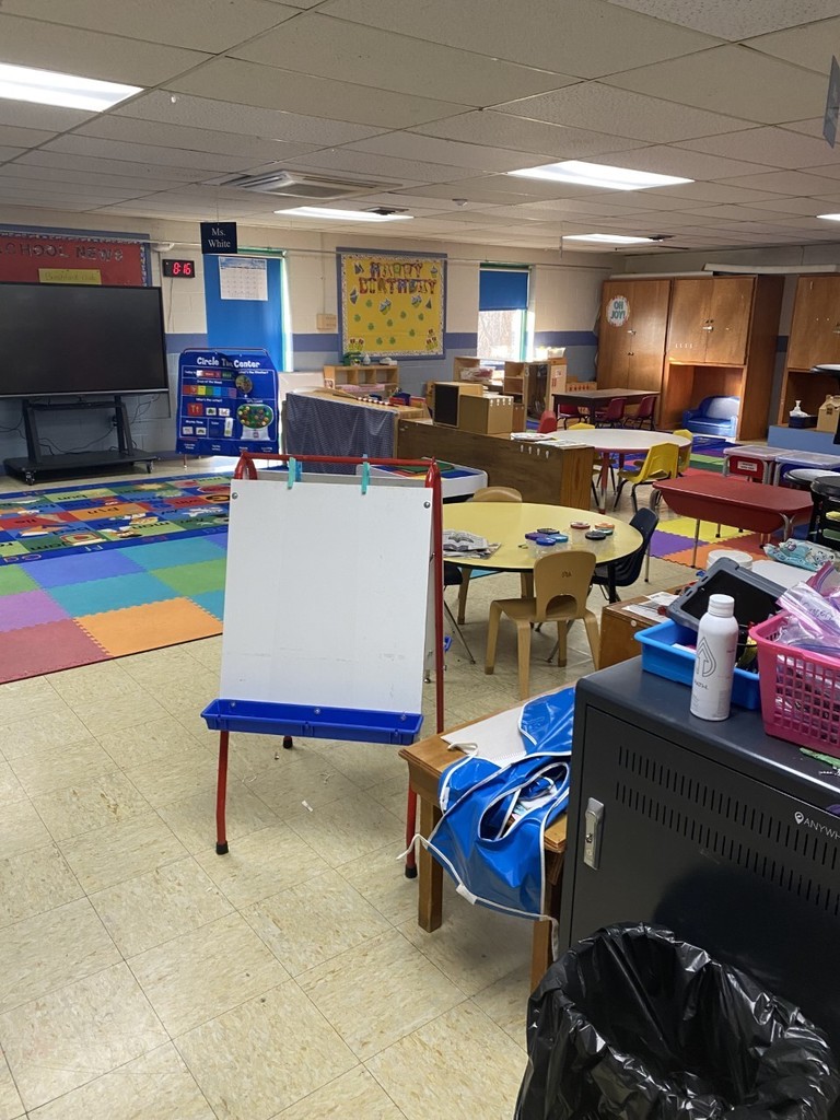 cafeteria classroom