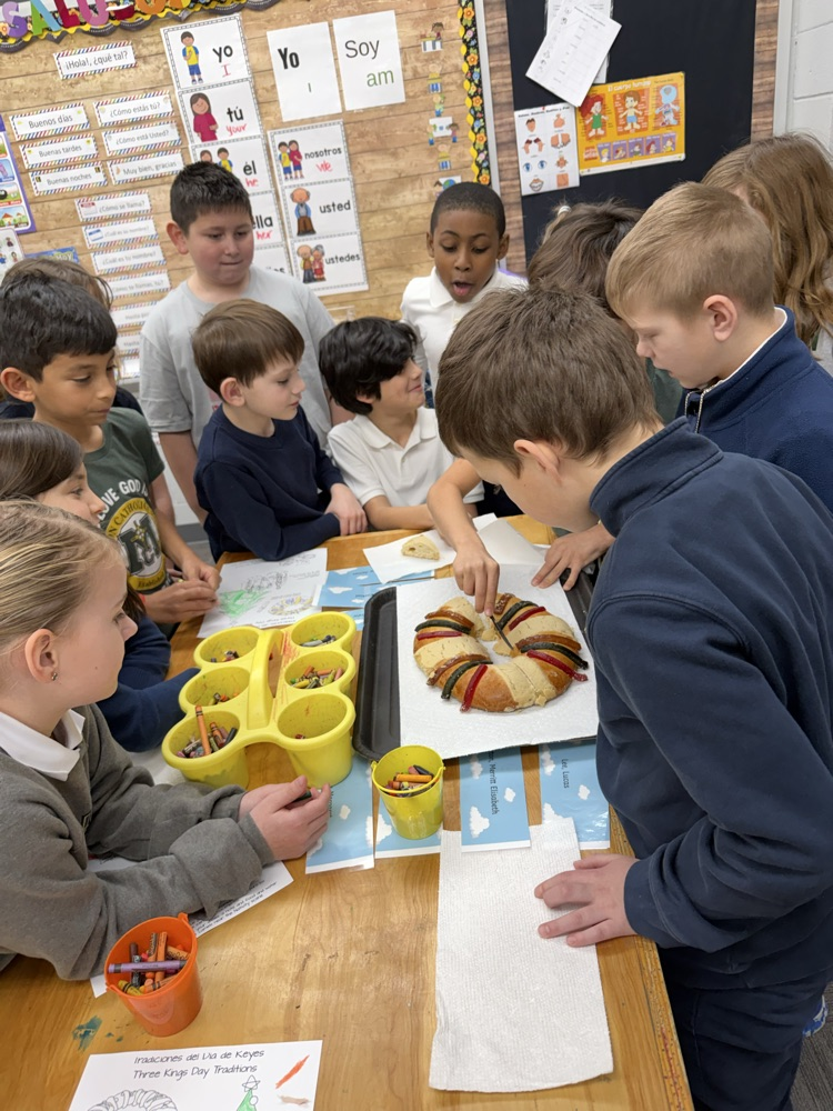 3rd grade celebrating Three Kings Day