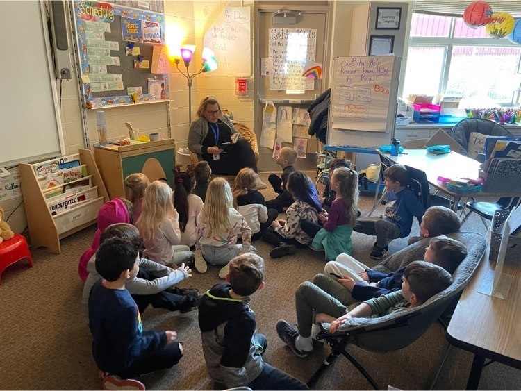 1st graders listening to a read aloud