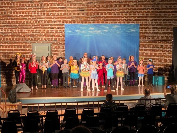 Highland Elementary’s Rainbow Fish musical.