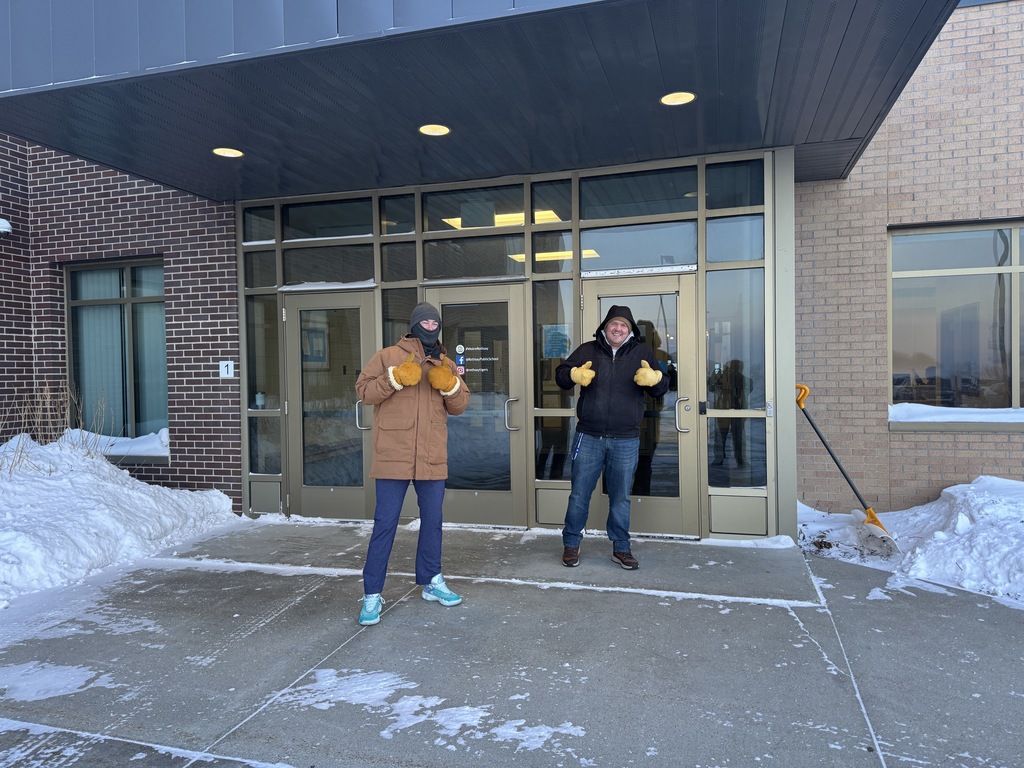 IMG_9042 - Thumbs up even in the cold weather!