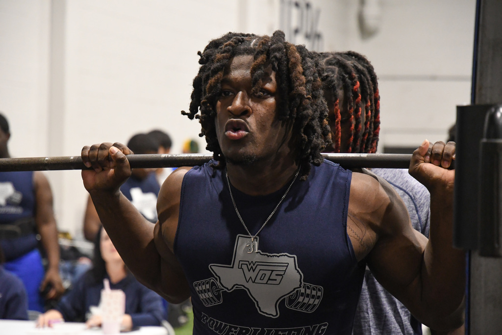 boys powerlifting squat