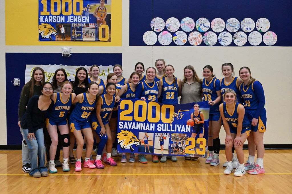 Savannah and the rest of the team posing.