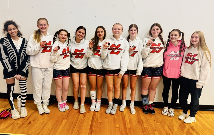 The Weeping Water Syracuse girls finished 4th out of 8 teams at conference.