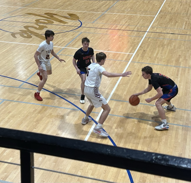 Chase and Reed pick and roll