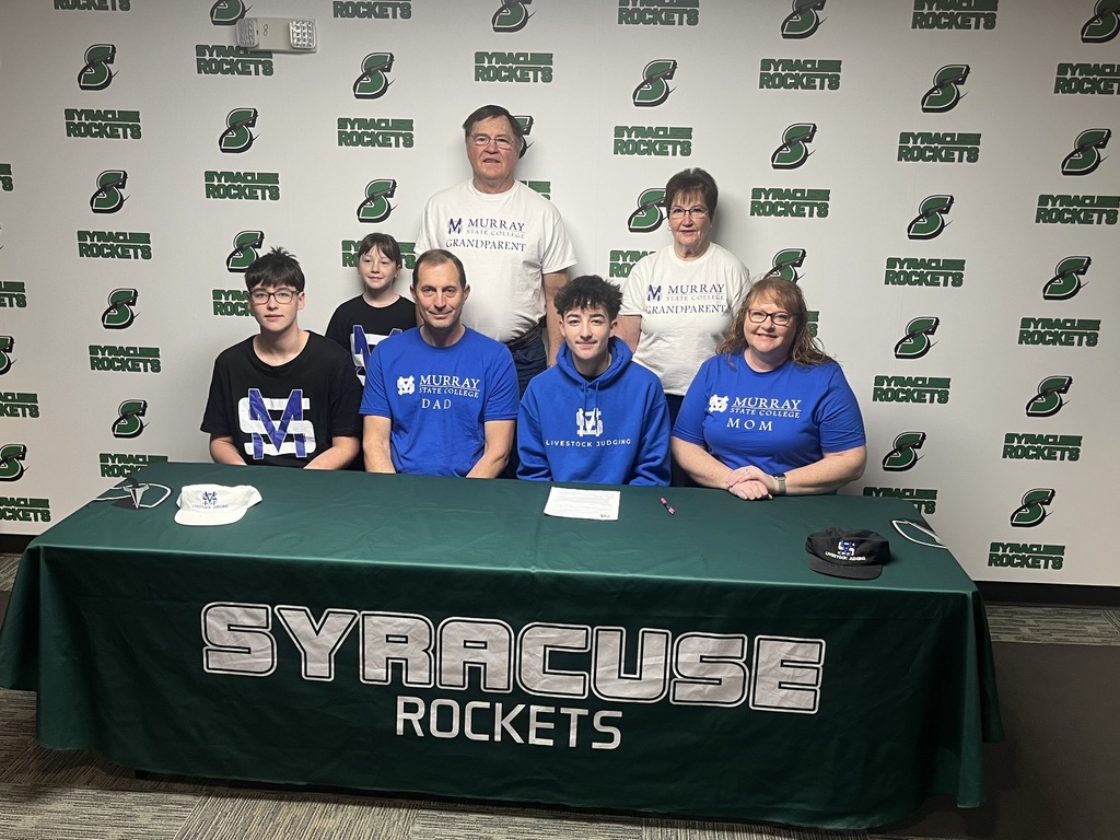 Diego Velazco signing at Murray State College for livestock judging.