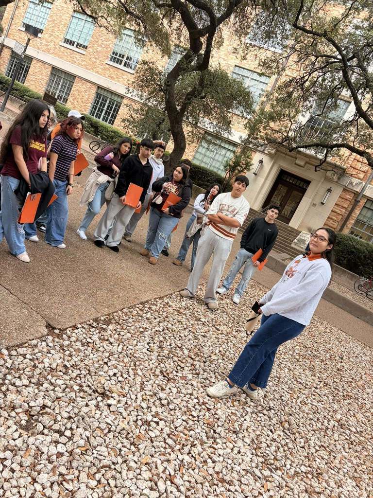 DHS Juniors in CCMR trip to UT Austin