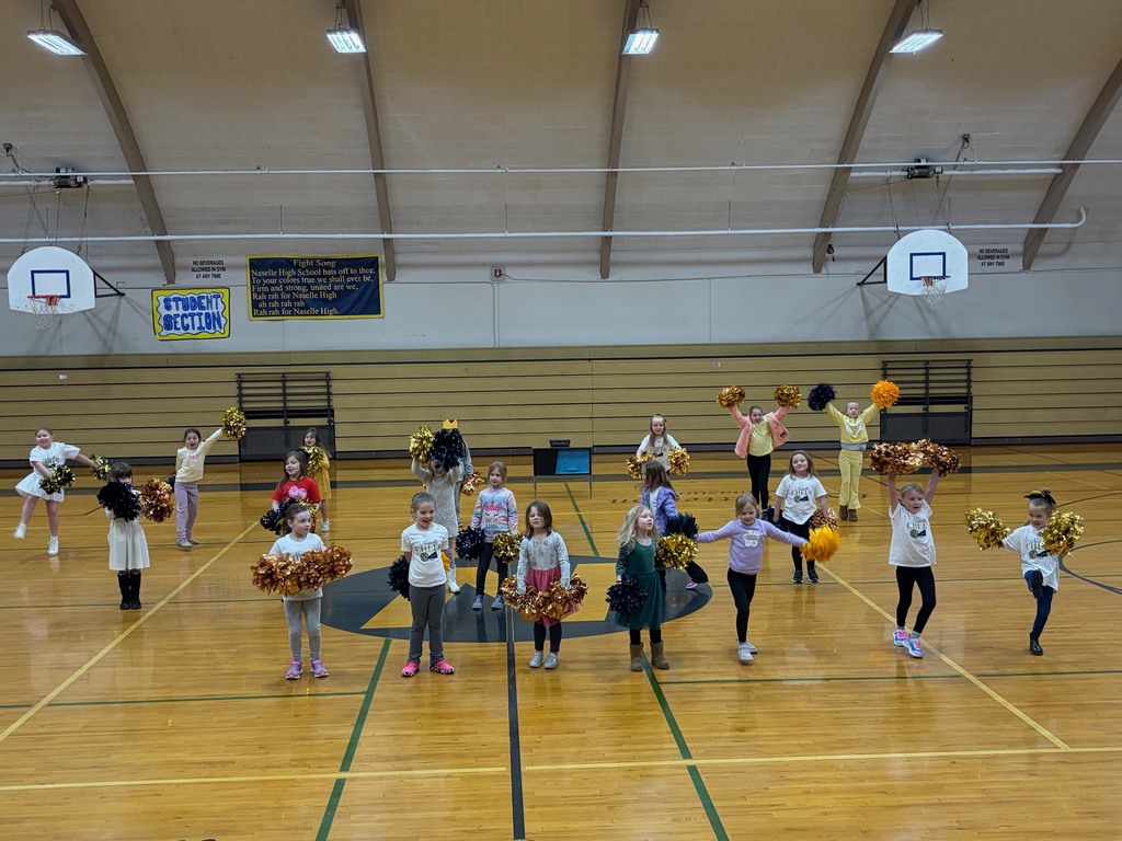 Mini-Cheerleaders
