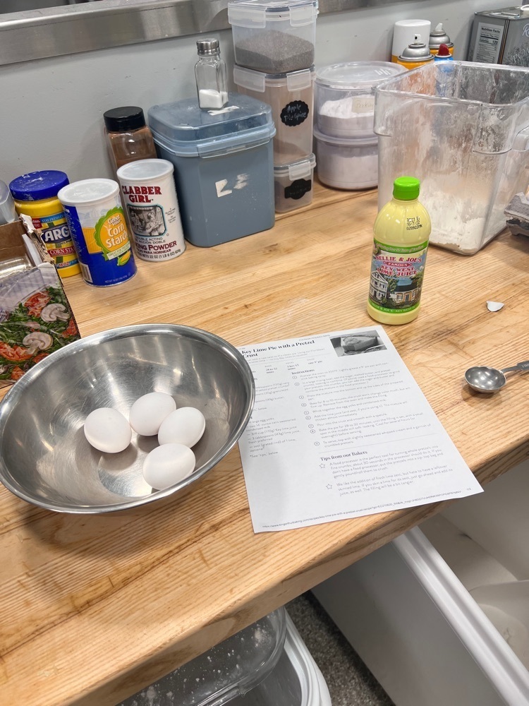 students baking 