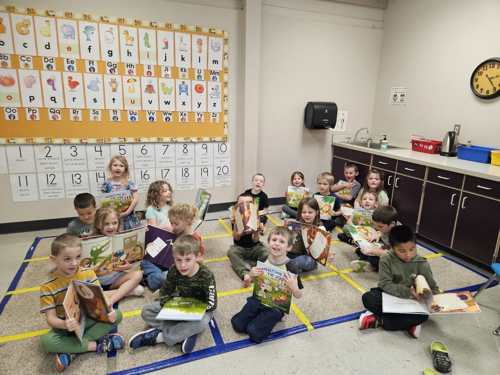Mealtime At The Zoo gift