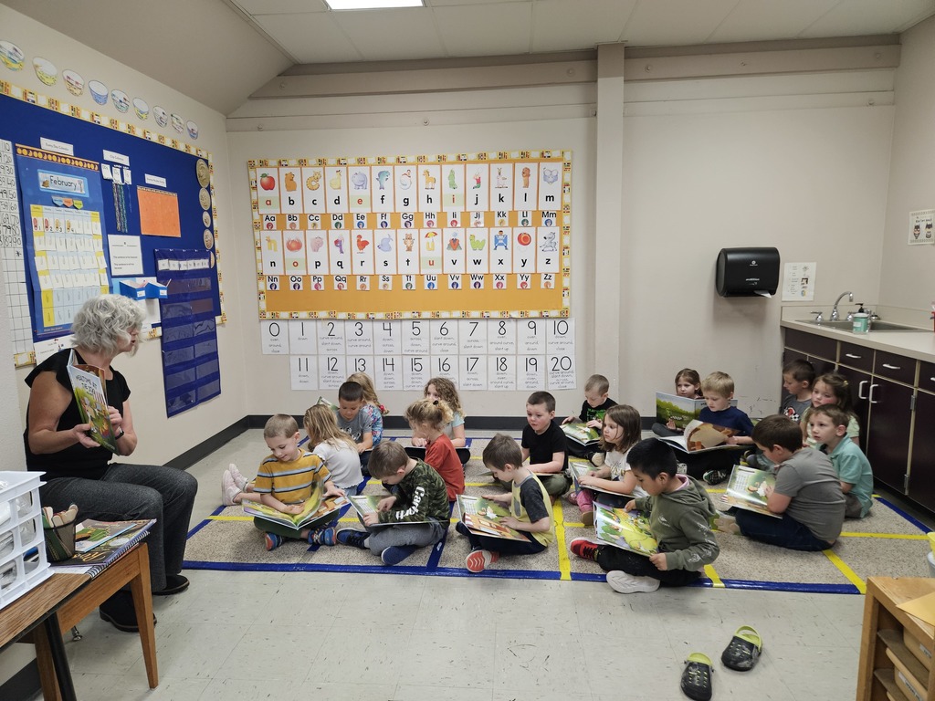 Mealtime At The Zoo gift