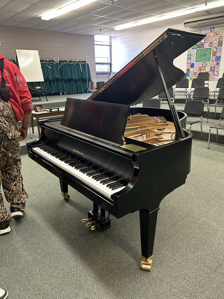 Baldwin baby grand piano