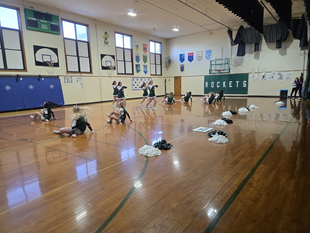 Cheer team on the stage