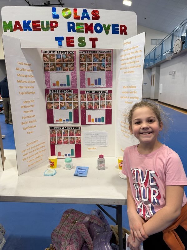 Lola 3rd year make up remover