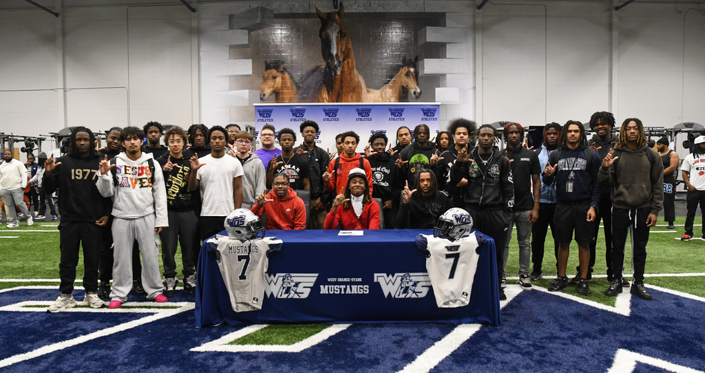 Ricky St Julien Signing Day Football Team