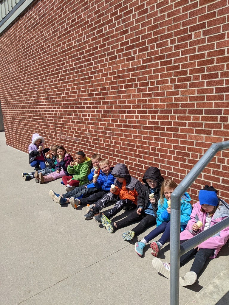 Kindergarten P.A.W.S. pass party